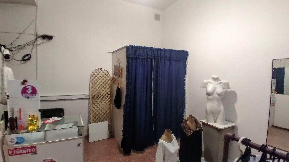 Foto de Local comercial en Alquiler Liniers, imagen 4