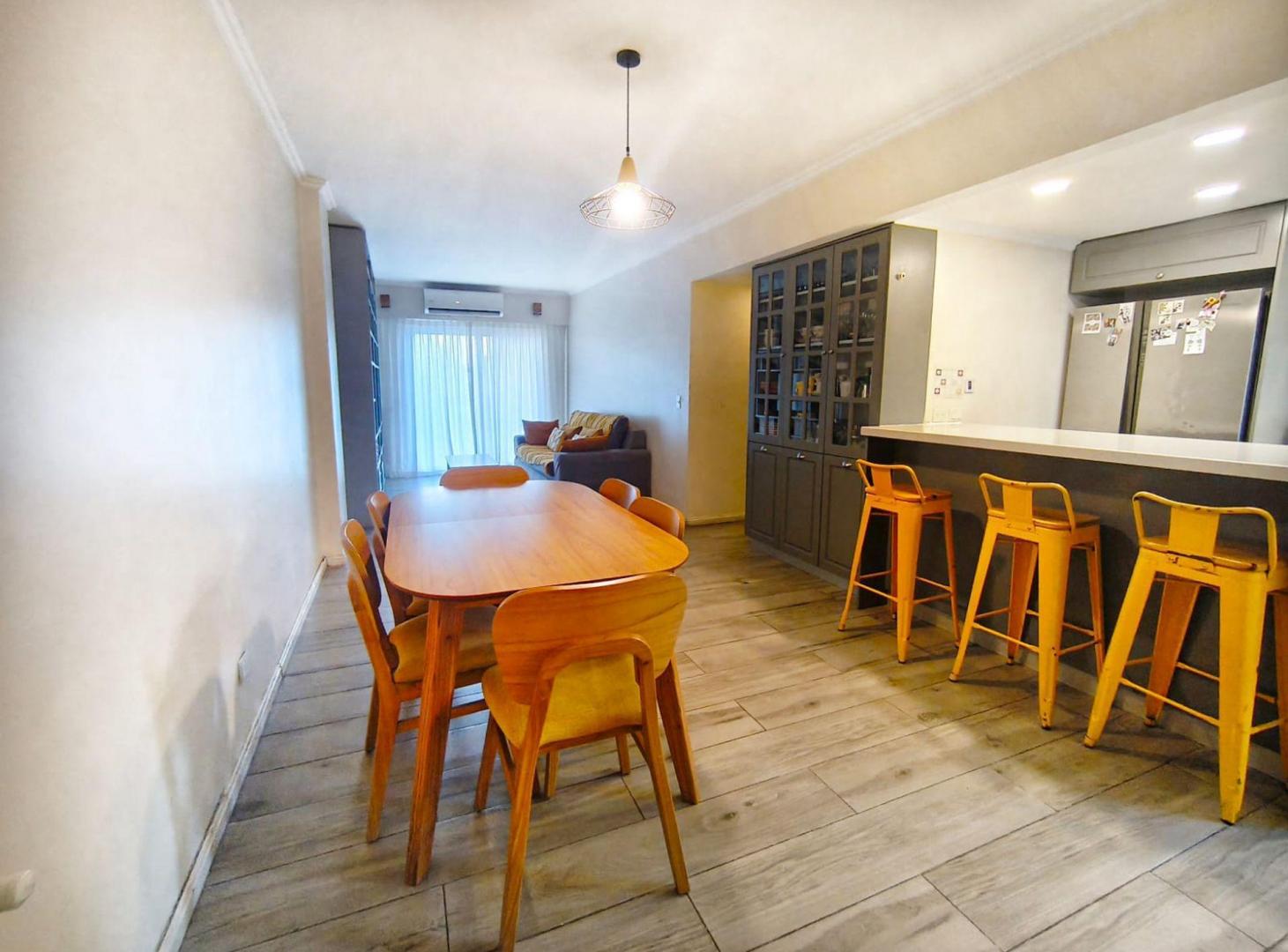 Foto de VENTA DEPTO 4 AMBIENTES + DEPENDENCIA EN FLORES, imagen 2