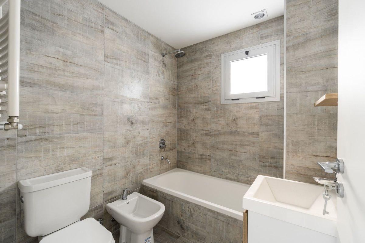 Foto de VENTA Departamento 4 Amb Piscina parrilla Wilde, imagen 4