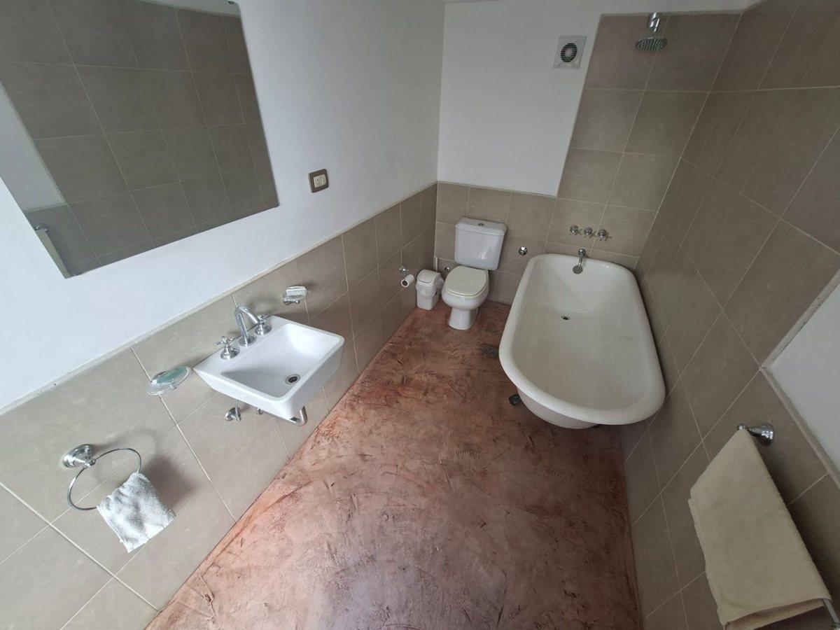 Foto de VENTA DEPARTAMENTO DE ESTILO 4 AMB BALVANERA, imagen 1