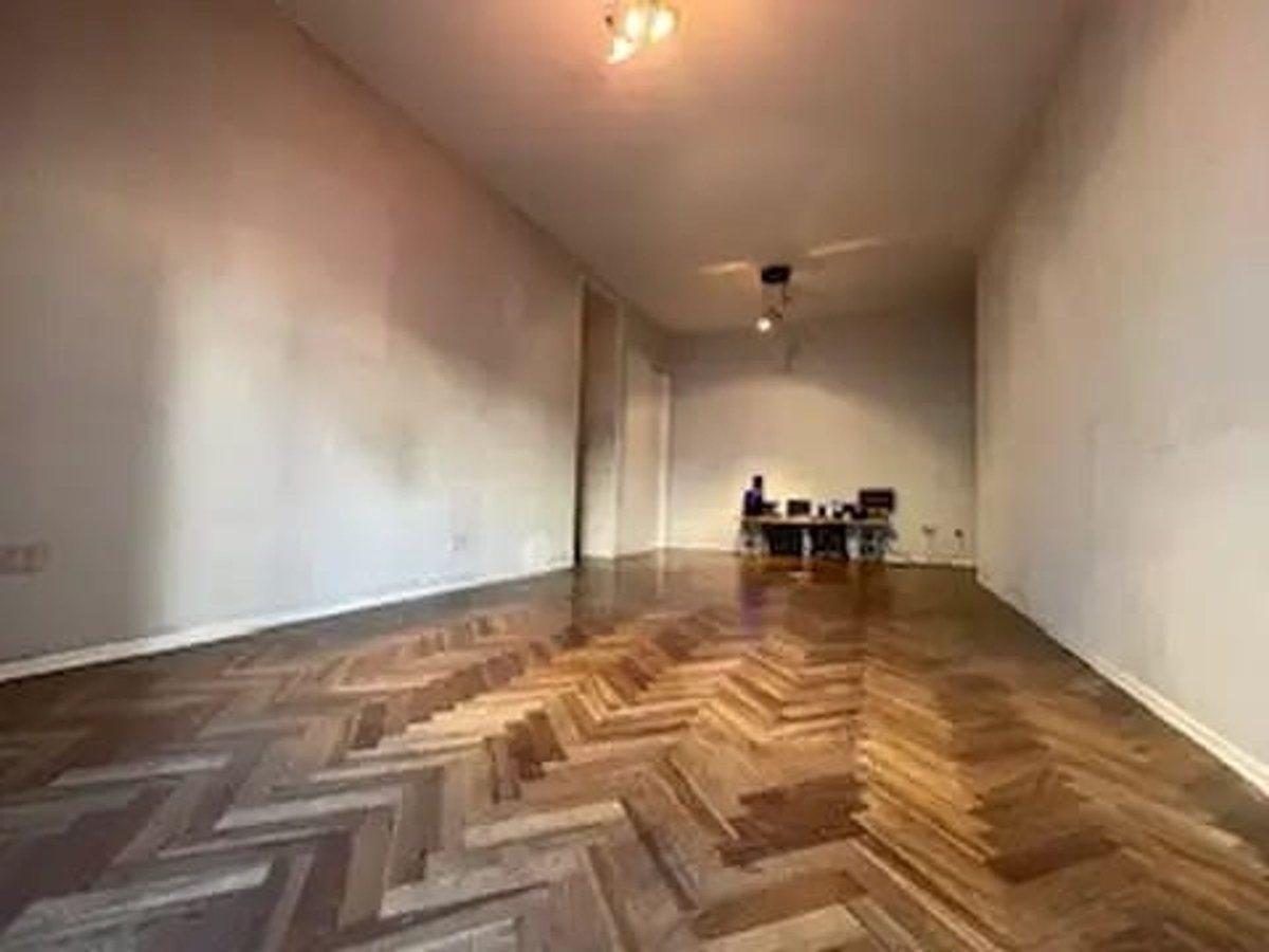 Foto de VENTA DEPARTAMENTO 3 AMB C/FRENTE VILLA LURO, imagen 3