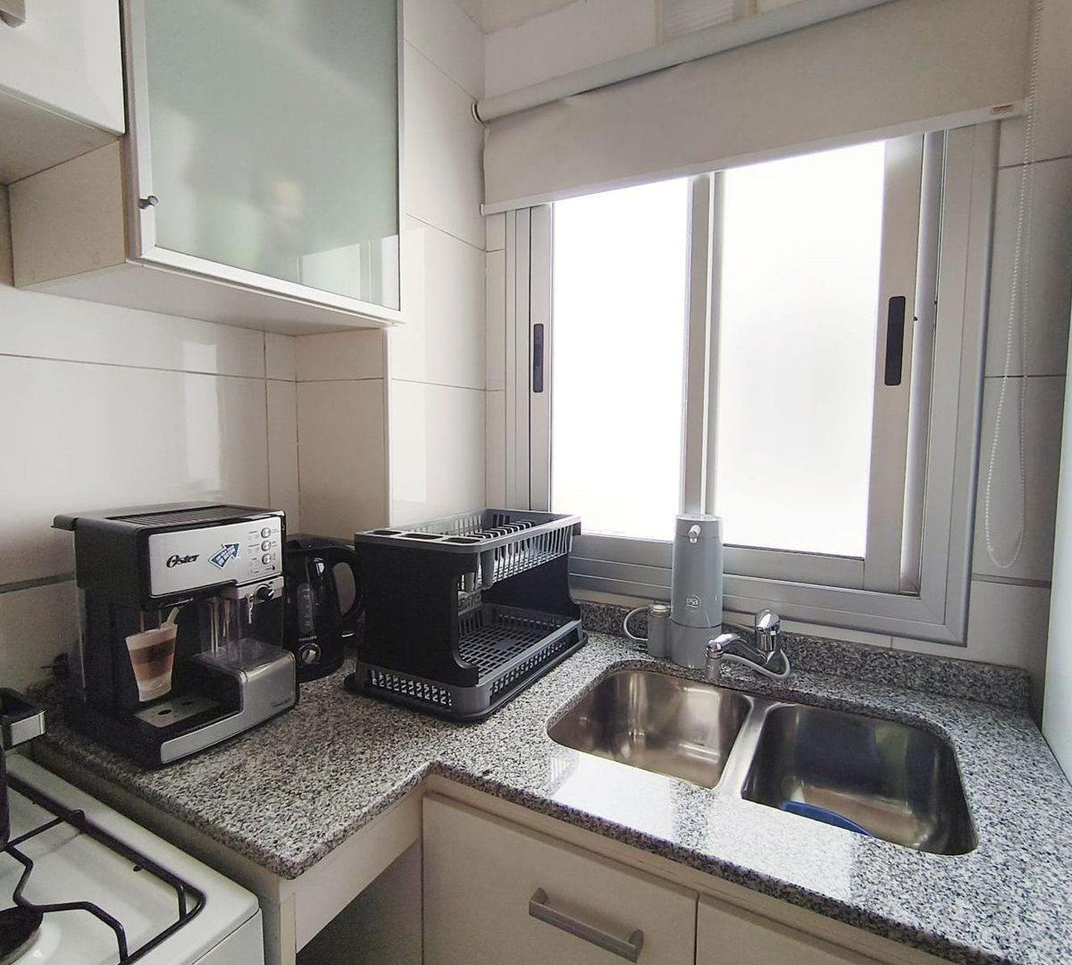 Foto de VENTA DEPARTAMENTO 2 AMBIENTES EN MONTE CASTRO, imagen 5