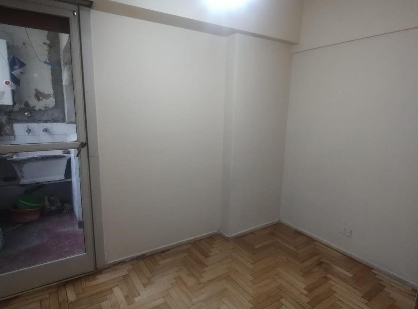 Foto de ALQUILER DEPARTAMENTO DE 3 AMBIENTES EN FLORESTA, imagen 4