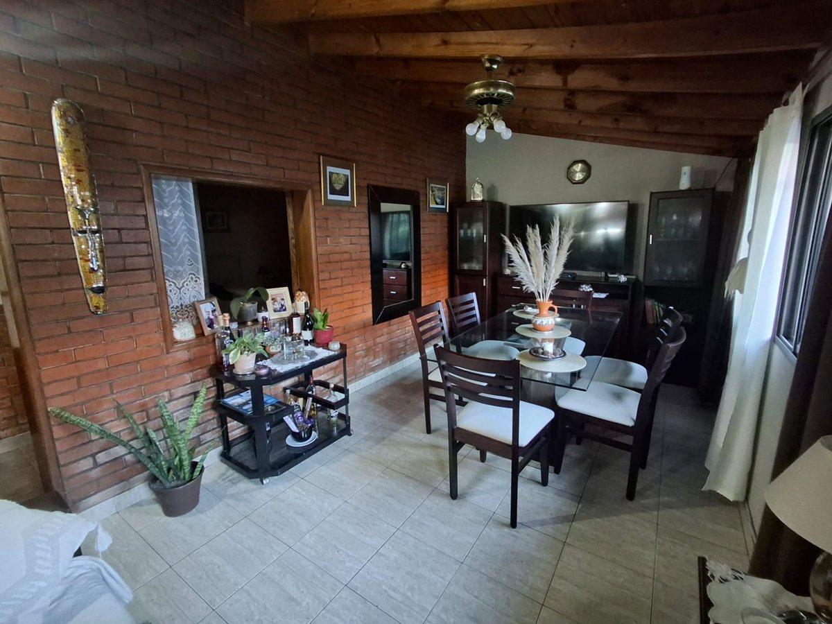 Foto de VENTA CASA VILLA LUGANO 3 DORMITORIOS IMPECABLE, imagen 4