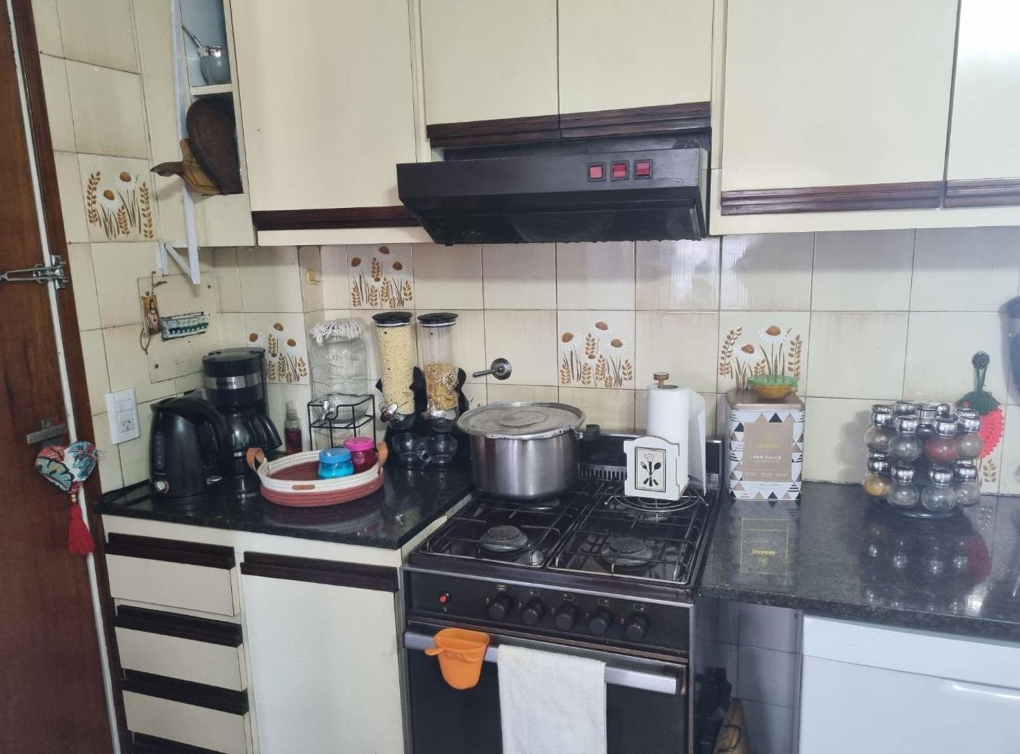 Foto de Venta depto. 4 amb. al frente con balcón en Wilde, imagen 4