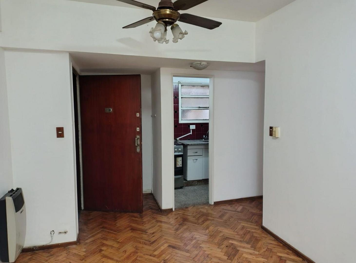 Foto de VENTA DEPARTAMENTO DOS AMBIENTES CABALLITO, imagen 4