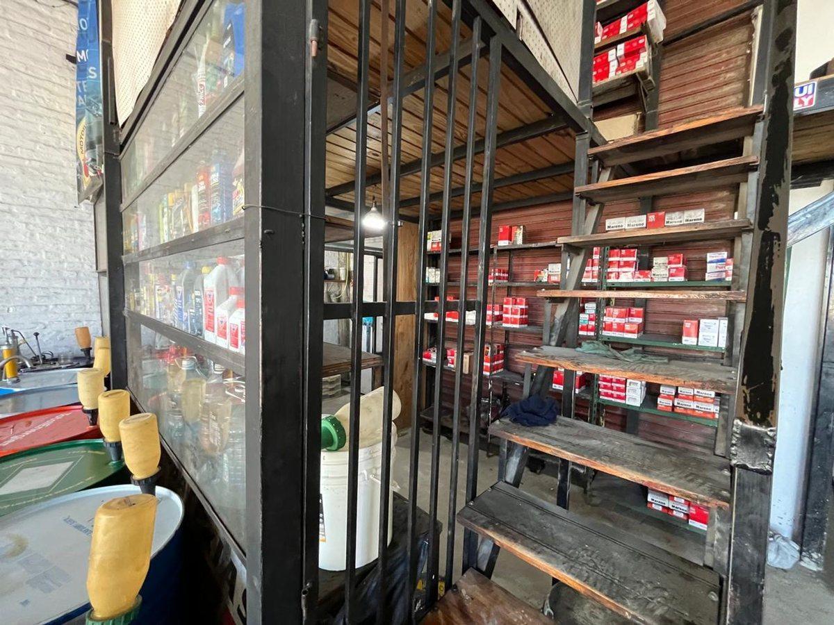 Foto de VENTA LOCAL COMERCIAL Y DEPARTAMENTO EN BLOCK, imagen 3