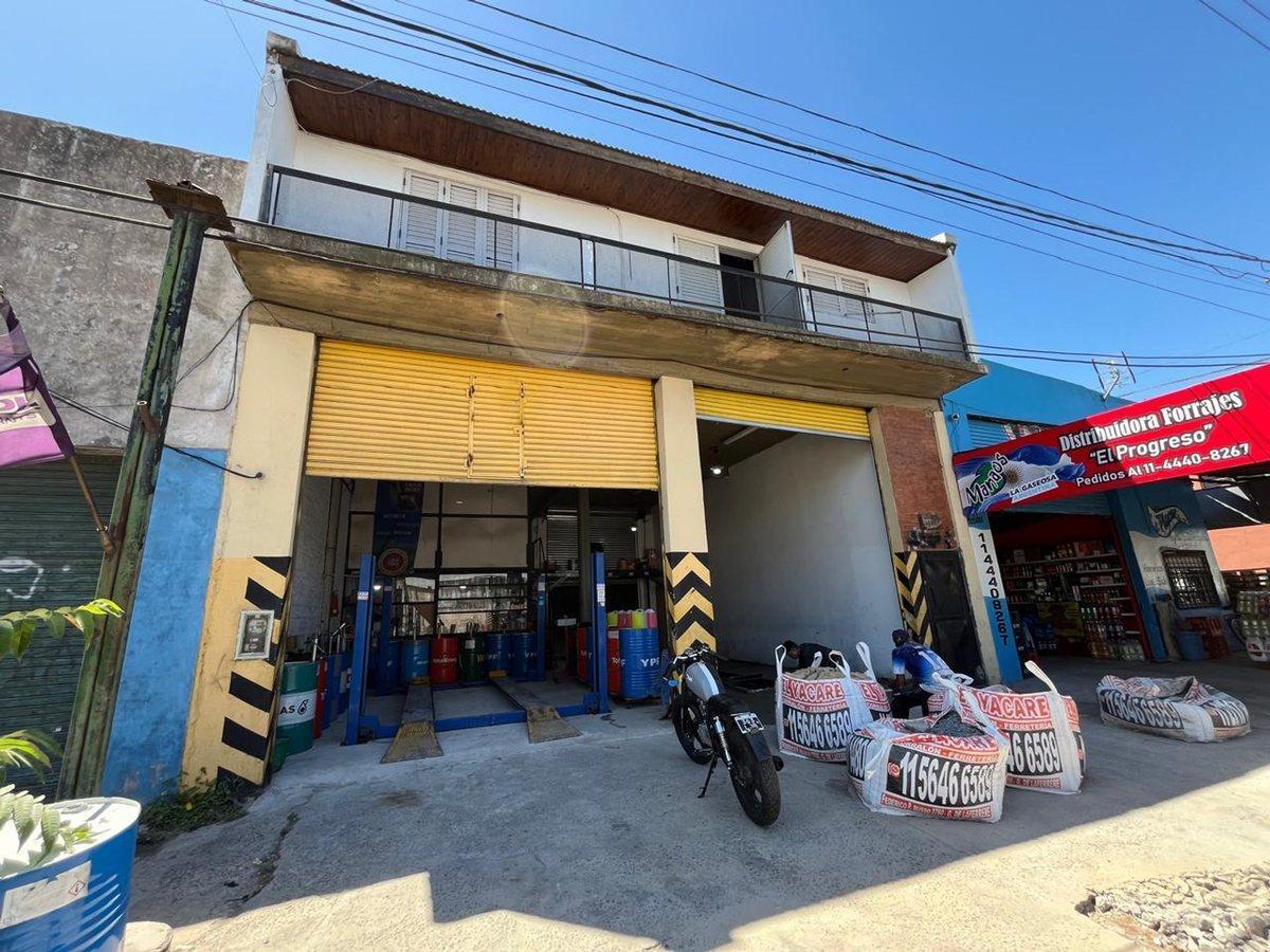 Foto de VENTA LOCAL COMERCIAL Y DEPARTAMENTO EN BLOCK, imagen 1