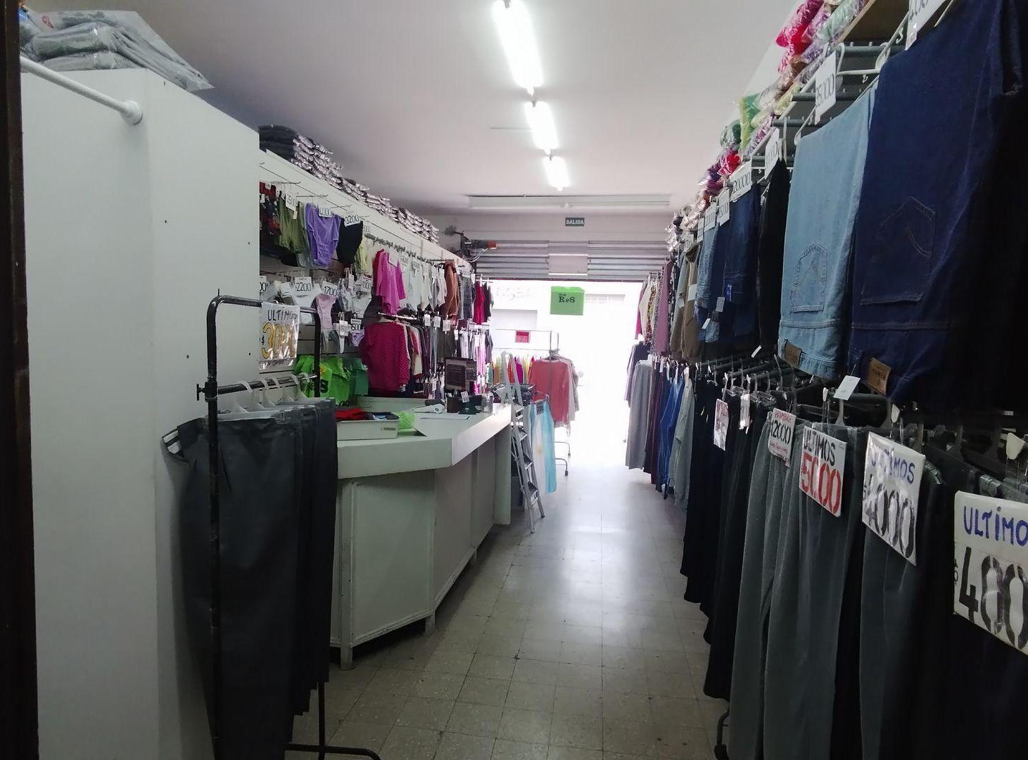 Foto de VENTA LOCAL Pque. Avellaneda/Flores 33m² BAULERA, imagen 4