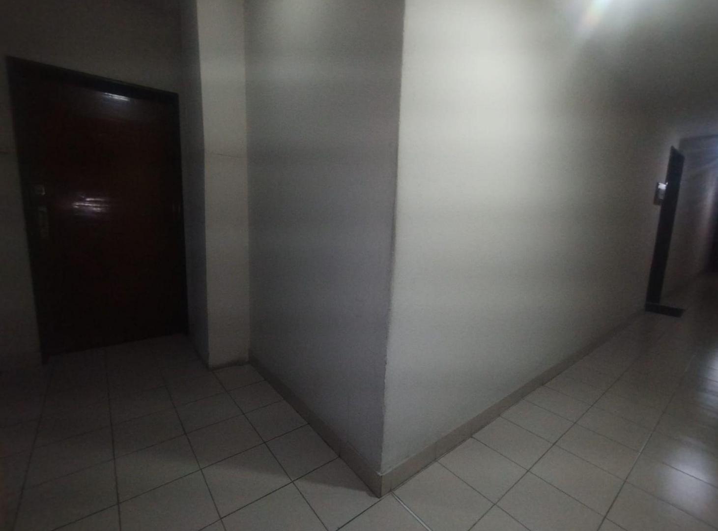 Foto de ALQUILER OFICINA CON ESP. GUARDA COCHE MICROCENTRO, imagen 4