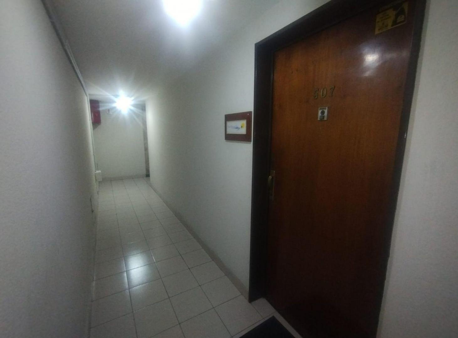 Foto de ALQUILER OFICINA CON ESP. GUARDA COCHE MICROCENTRO, imagen 3