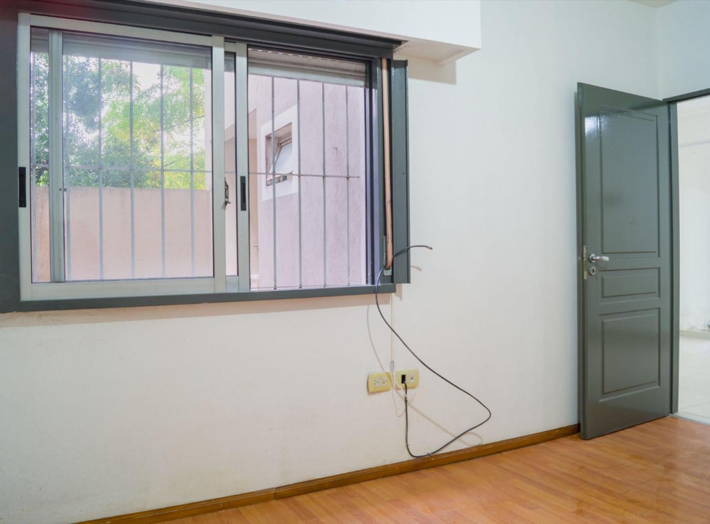 Foto de Departamento 2 amb 2 patios Apto Cred. Villa Luro, imagen 1