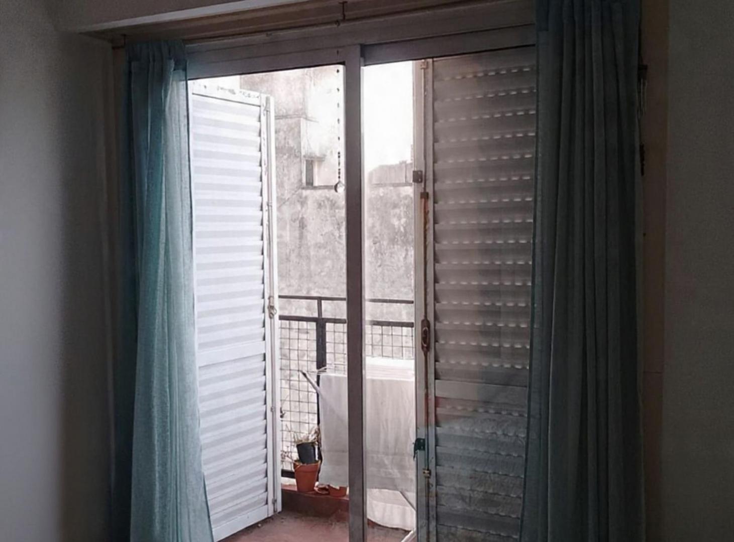 Foto de ALQUILER DOS AMBIENTES MUY LUMINOSO EN BALVANERA, imagen 3