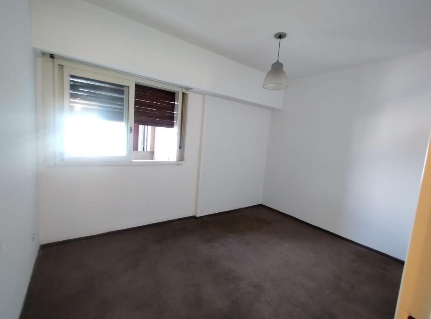 Foto de DEPARTAMENTO 4 AMB VILLA LURO CON BAULERA, imagen 3
