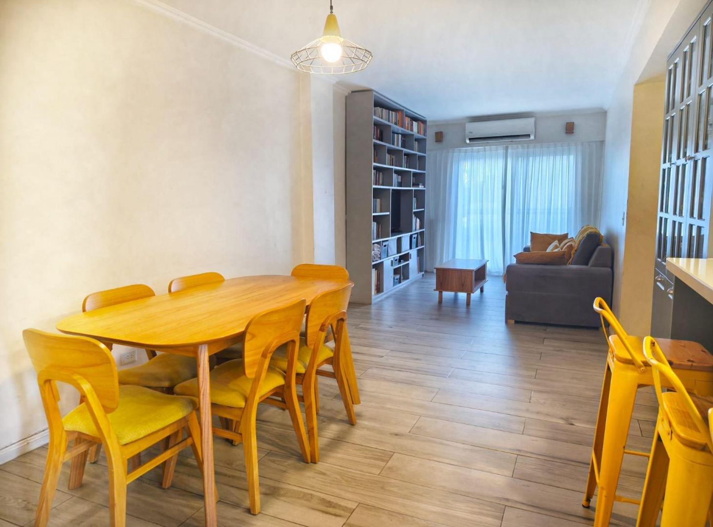 Foto de VENTA DEPTO 4 AMBIENTES + DEPENDENCIA EN FLORES, imagen 1