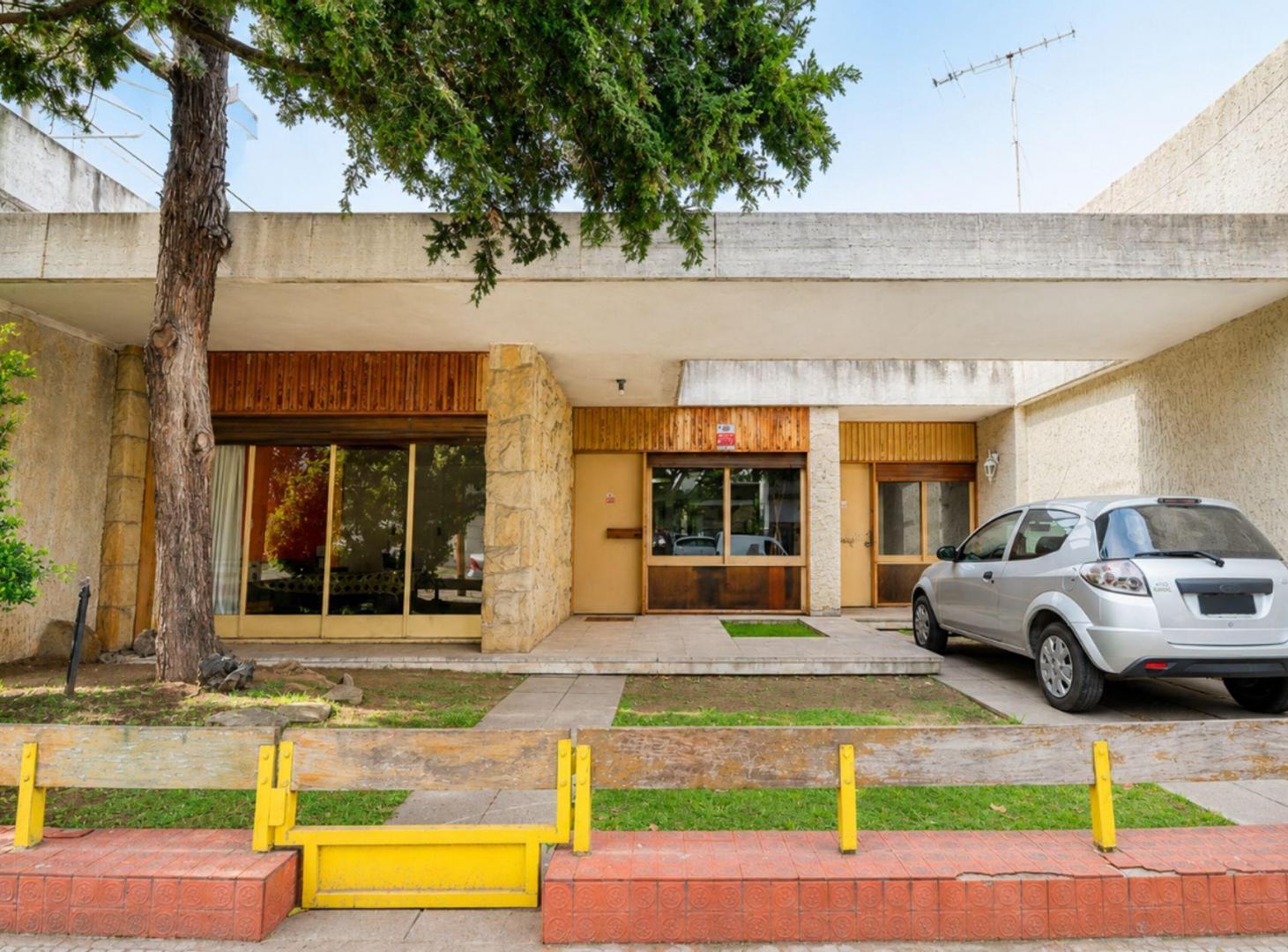 Foto de TERRENO EN VENTA SOBRE LOTE DE 10X30 EN VERSALLES, imagen 2