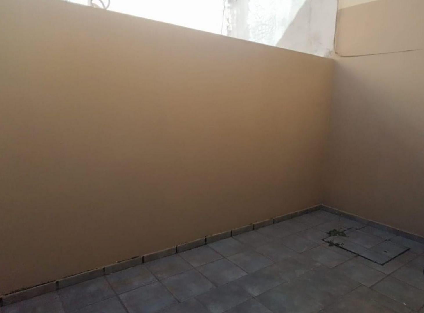 Foto de VENTA DEPARTAMENTO 2 AMB P. BAJA PATIO V. URQUIZA, imagen 4