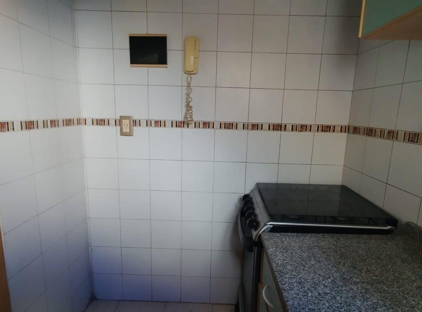 Foto de VENTA DEPARTAMENTO 2 AMB P. BAJA PATIO V. URQUIZA, imagen 1