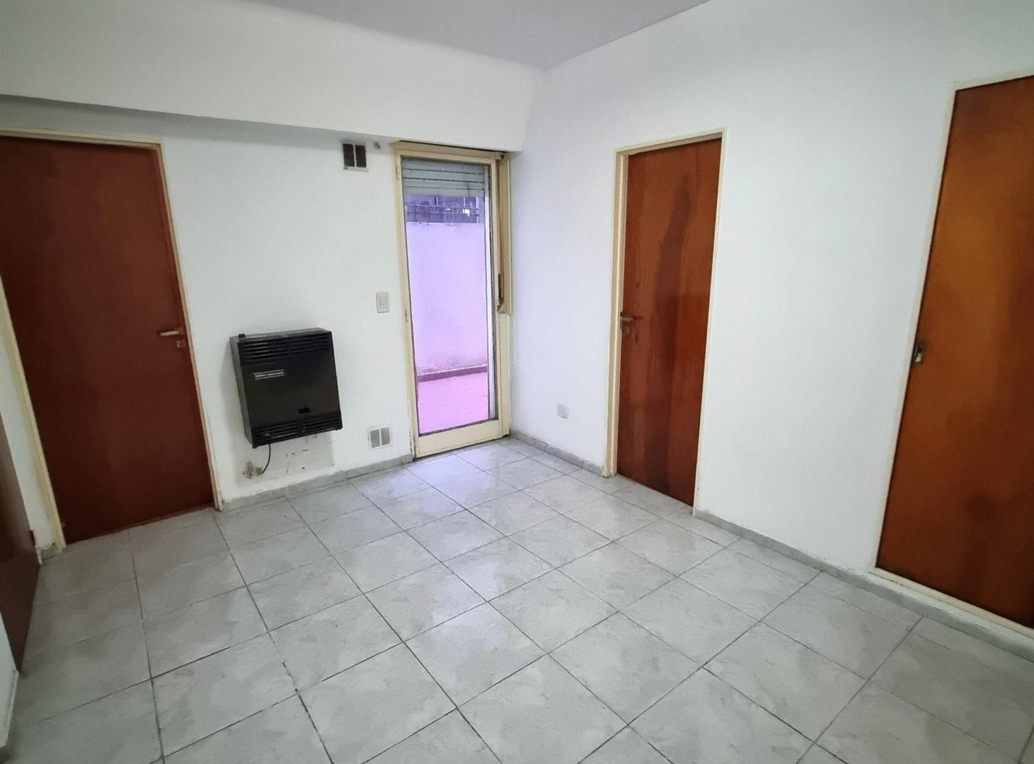 Foto de Venta Depto 2 amb PB Patio APTO CREDITO FLORESTA, imagen 4