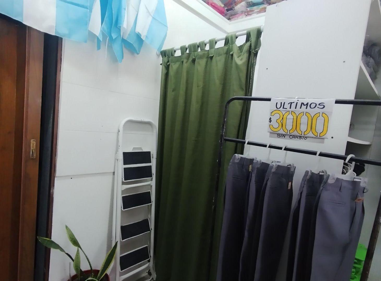 Foto de VENTA LOCAL Pque. Avellaneda/Flores 33m² BAULERA, imagen 3