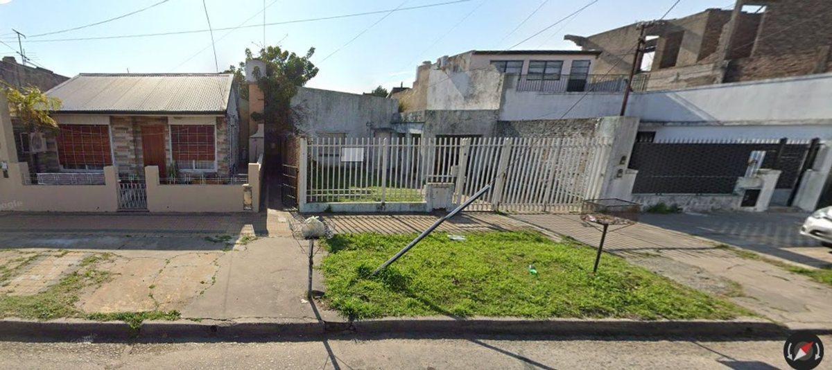 Foto de CASA A REFACCIONAR BUENA UBICACION, imagen 2