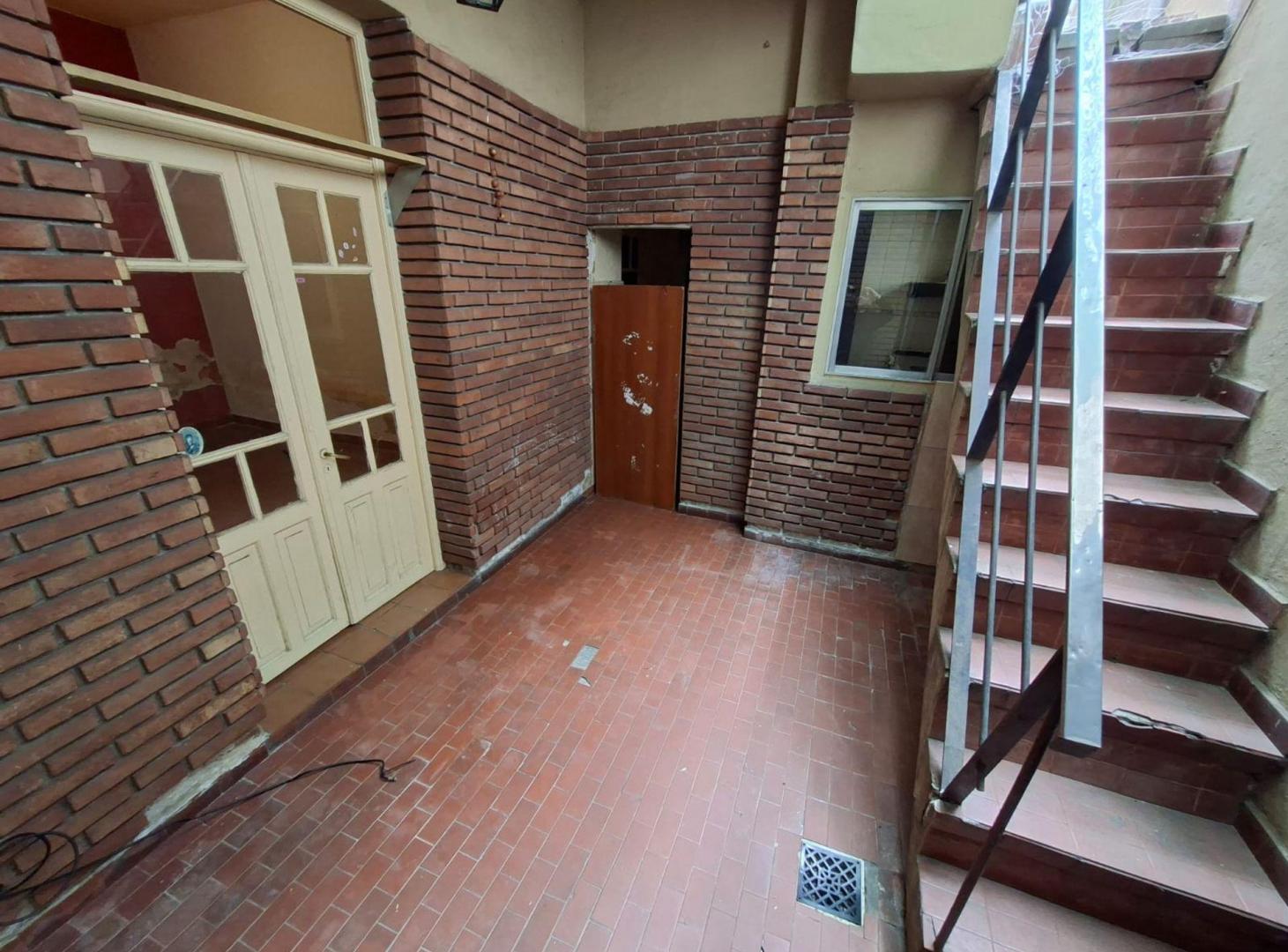 Foto de VENTA PH 3 AMB MATADEROS A REFACCIONAR C/TERRAZA, imagen 3