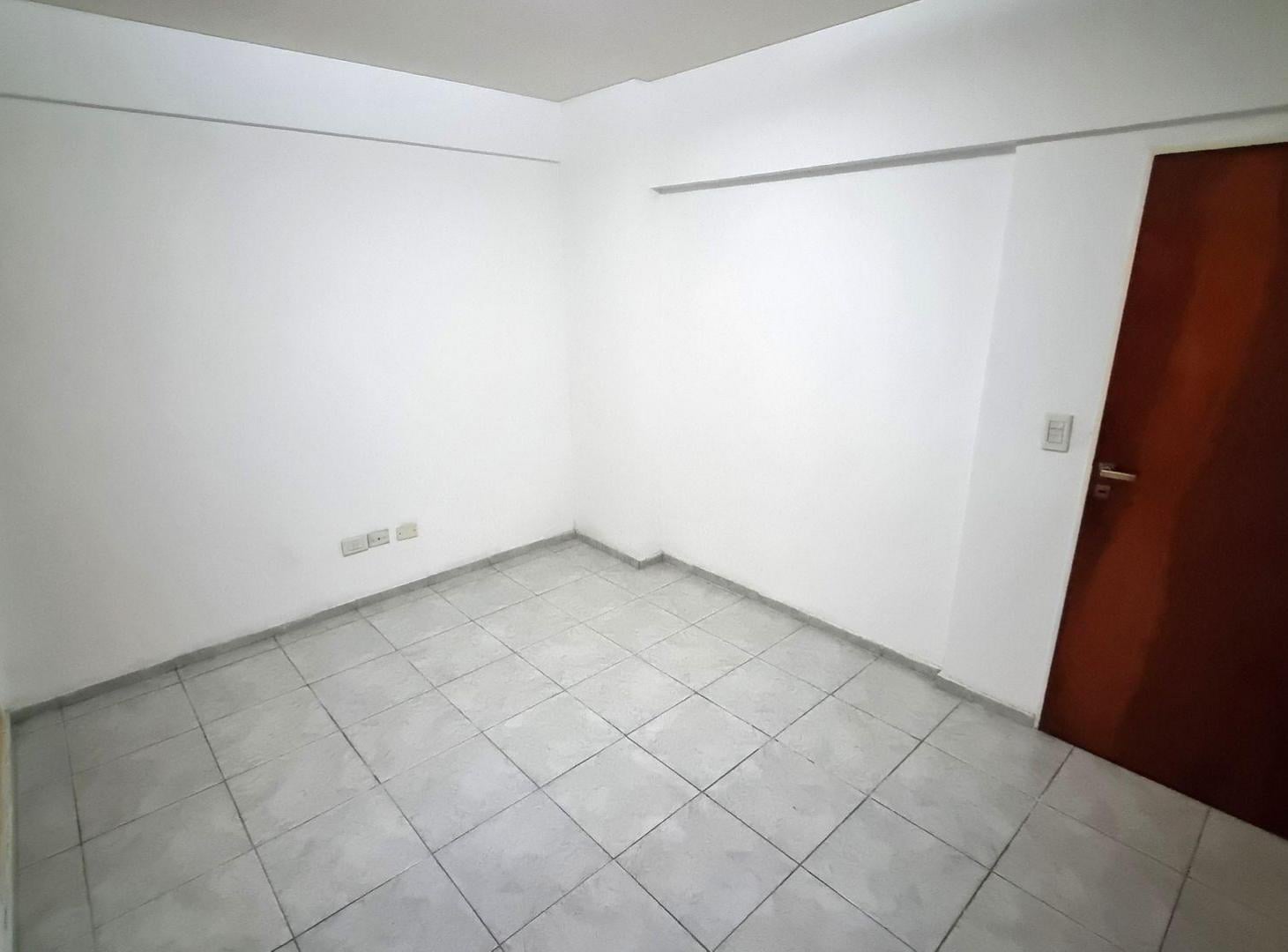 Foto de Venta Depto 2 amb PB Patio APTO CREDITO FLORESTA, imagen 3
