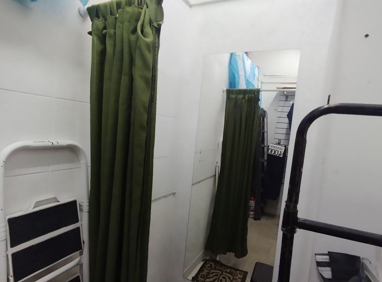 Foto de VENTA LOCAL Pque. Avellaneda/Flores 33m² BAULERA, imagen 4