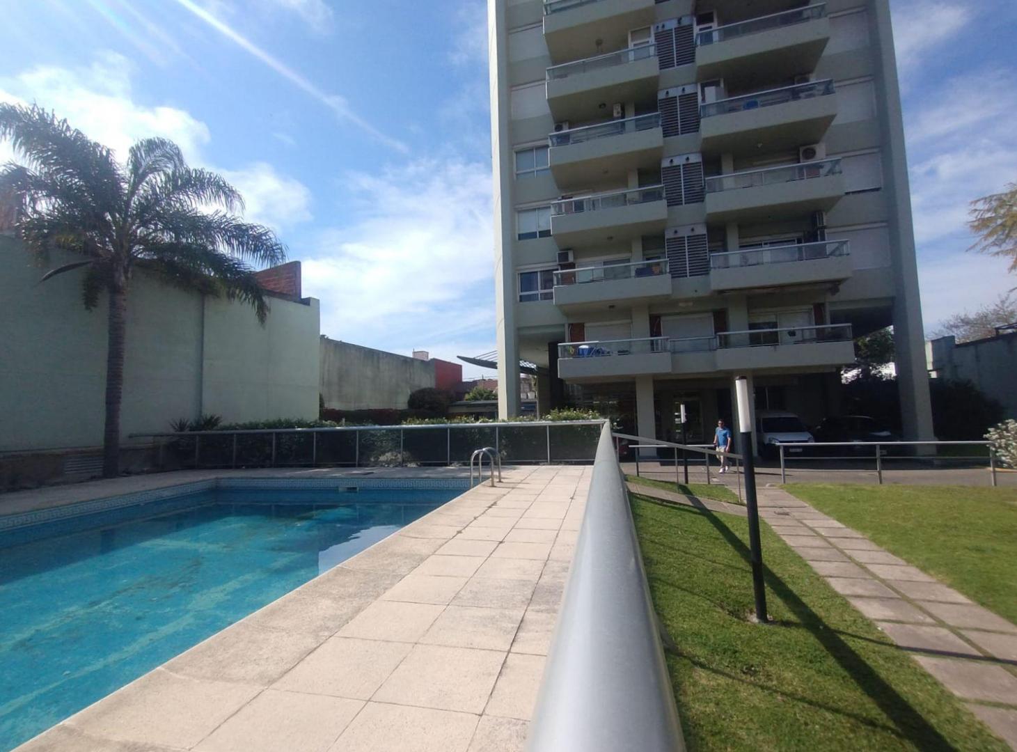 Foto de VENTA DEPARTAMENTO 3 AMB DOBLE BALCON PILETA SEGUR, imagen 4