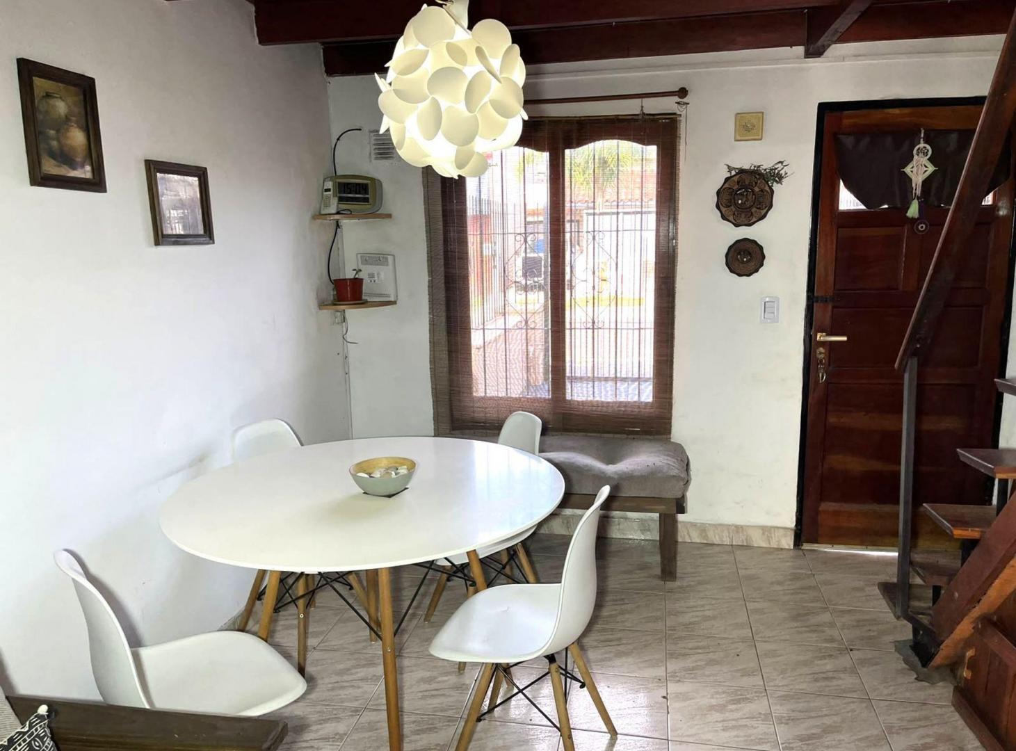 Foto de Venta PH Duplex 3 Ambientes Ciudad Evita, imagen 1