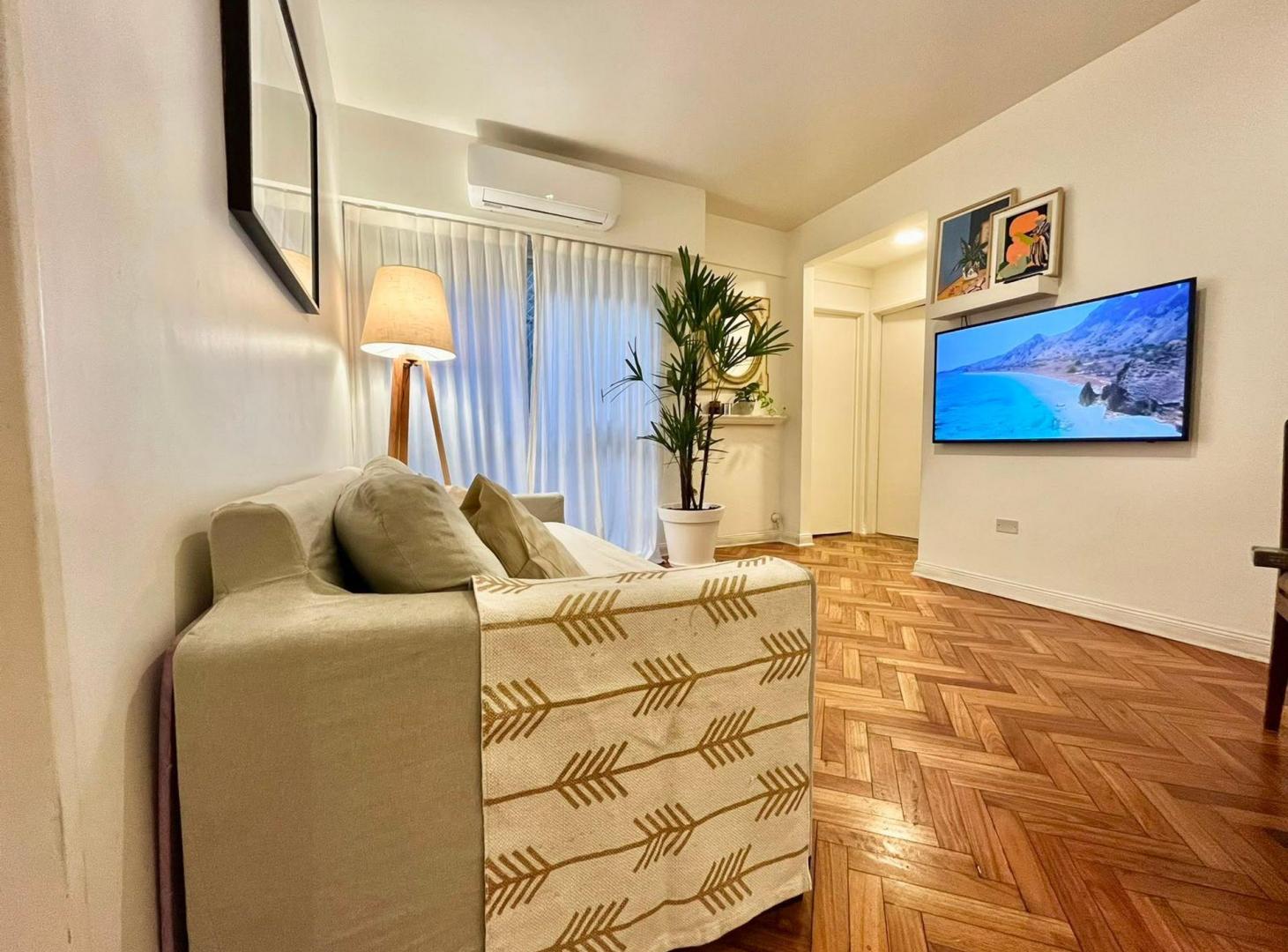 Foto de VENTA DEPARTAMENTO 3 AMBIENTES PQUE CENTENARIO, imagen 2