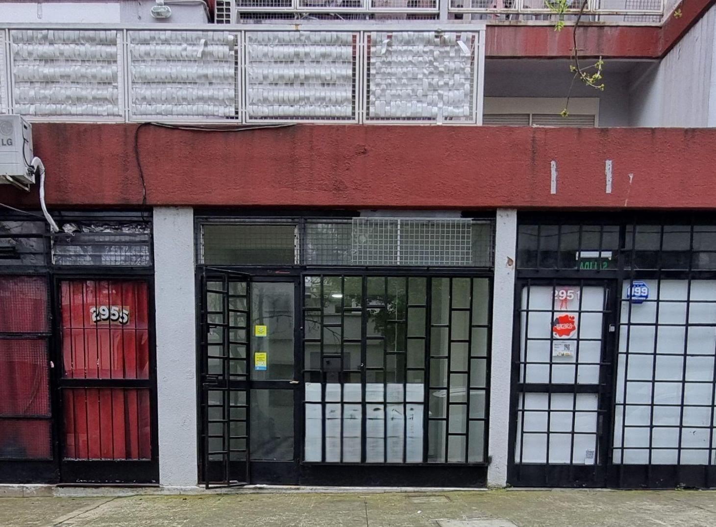 Foto de ALQUILER LOCAL COMERCIAL 42m² FLORES, imagen 2