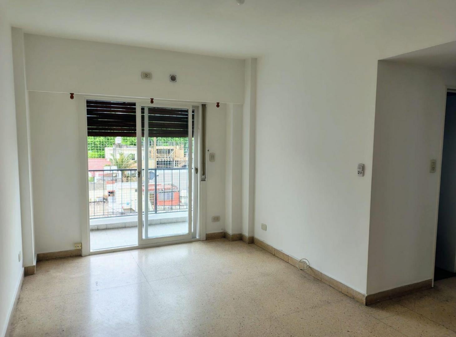 Foto de ALQUILER DEPARTAMENTO DOS AMBIENTES BALCON V. LURO, imagen 2