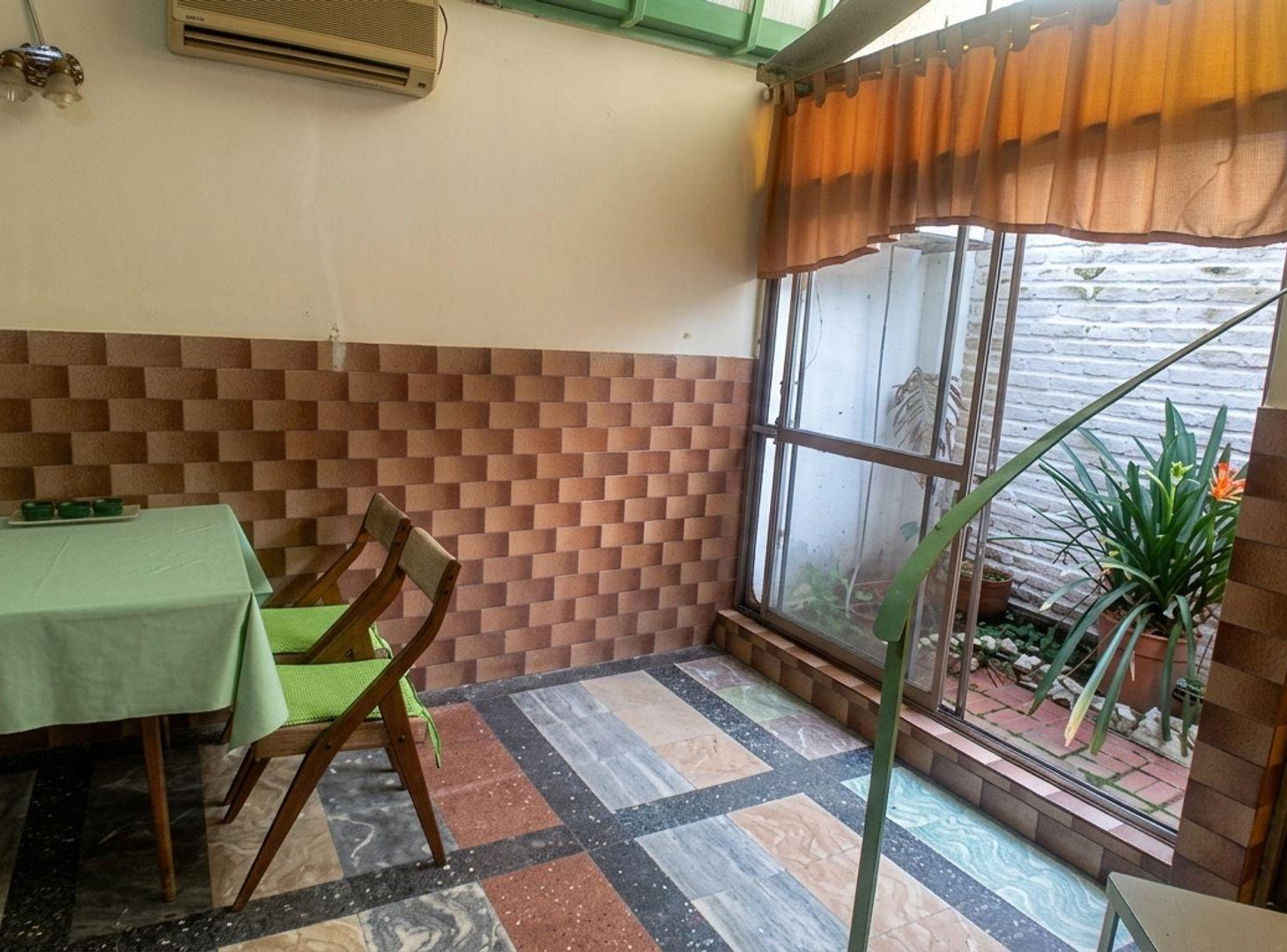Foto de PH EN VENTA DE4 AMBIENTES EN REMEDIOS DE ESCALADA, imagen 2