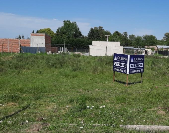 Foto de Lote en Venta en Virrey del Pino, imagen 4