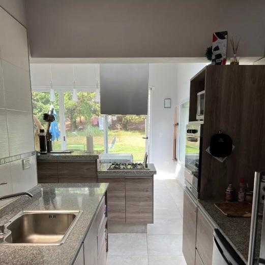 Casa en Venta en Costa Esmeralda 4