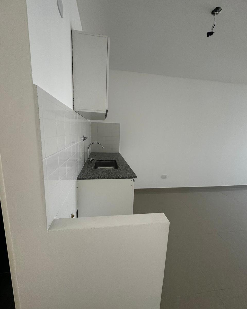 Departamentos de Dos Ambientes en Venta en Moron 5