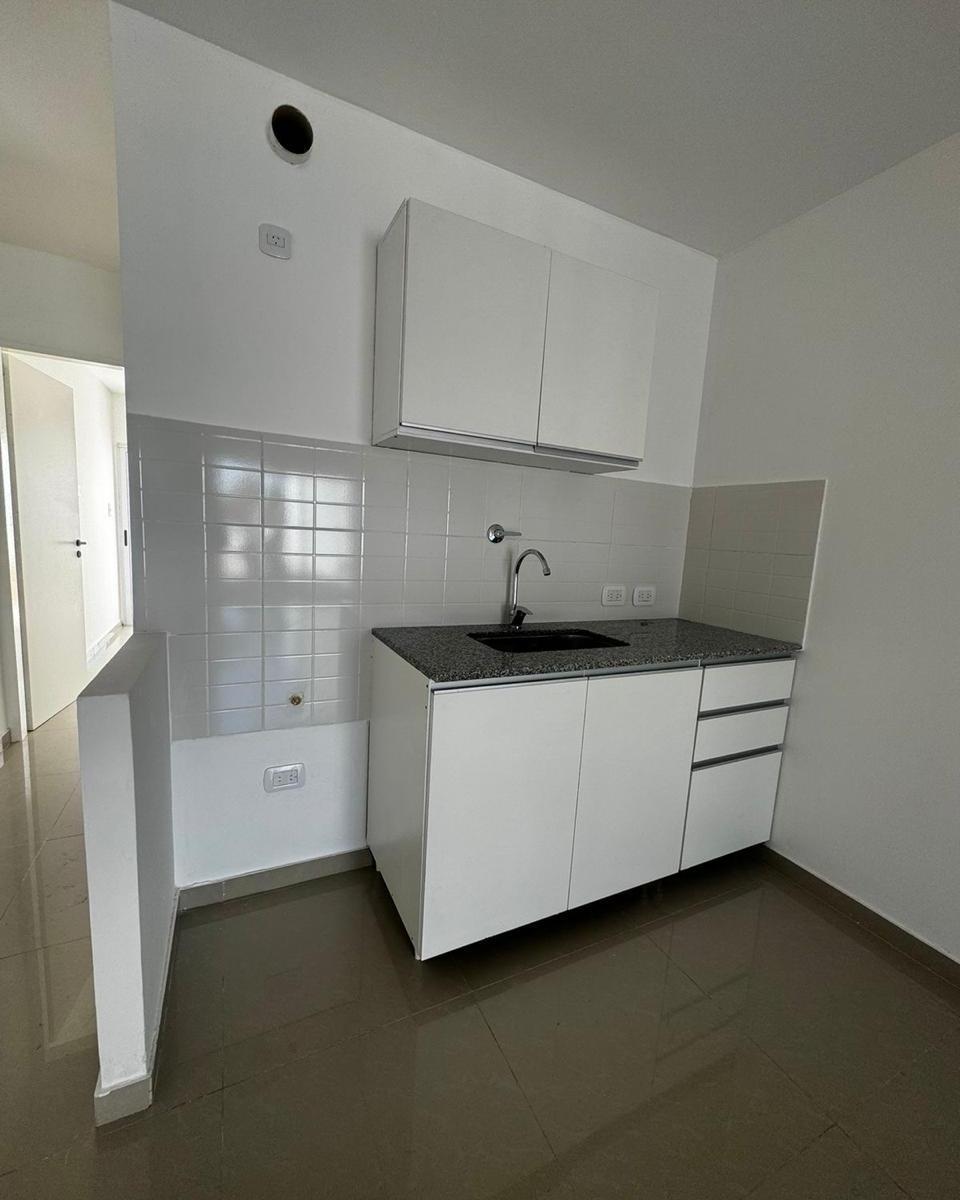 Departamentos de Dos Ambientes en Venta en Moron 1