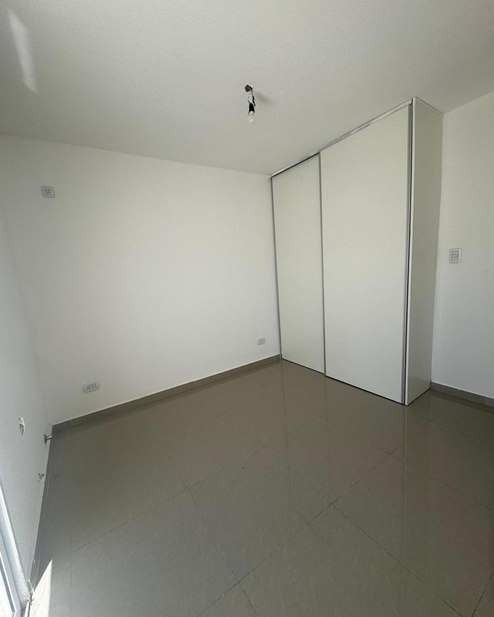 Departamentos de Dos Ambientes en Venta en Moron 2
