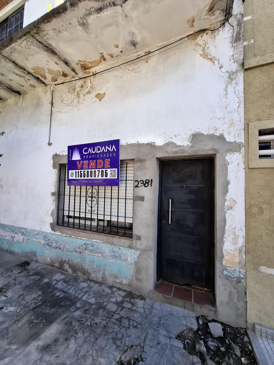 PH de dos ambientes en venta en San Justo