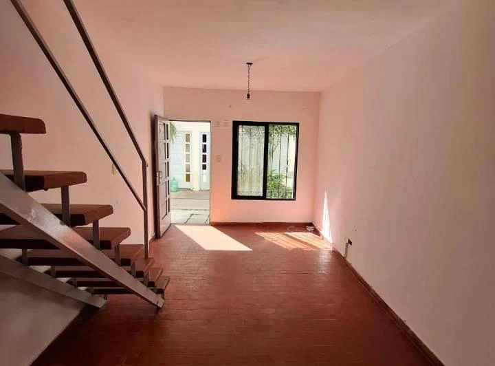 Duplex tres ambientes en alquiler en San Justo 4