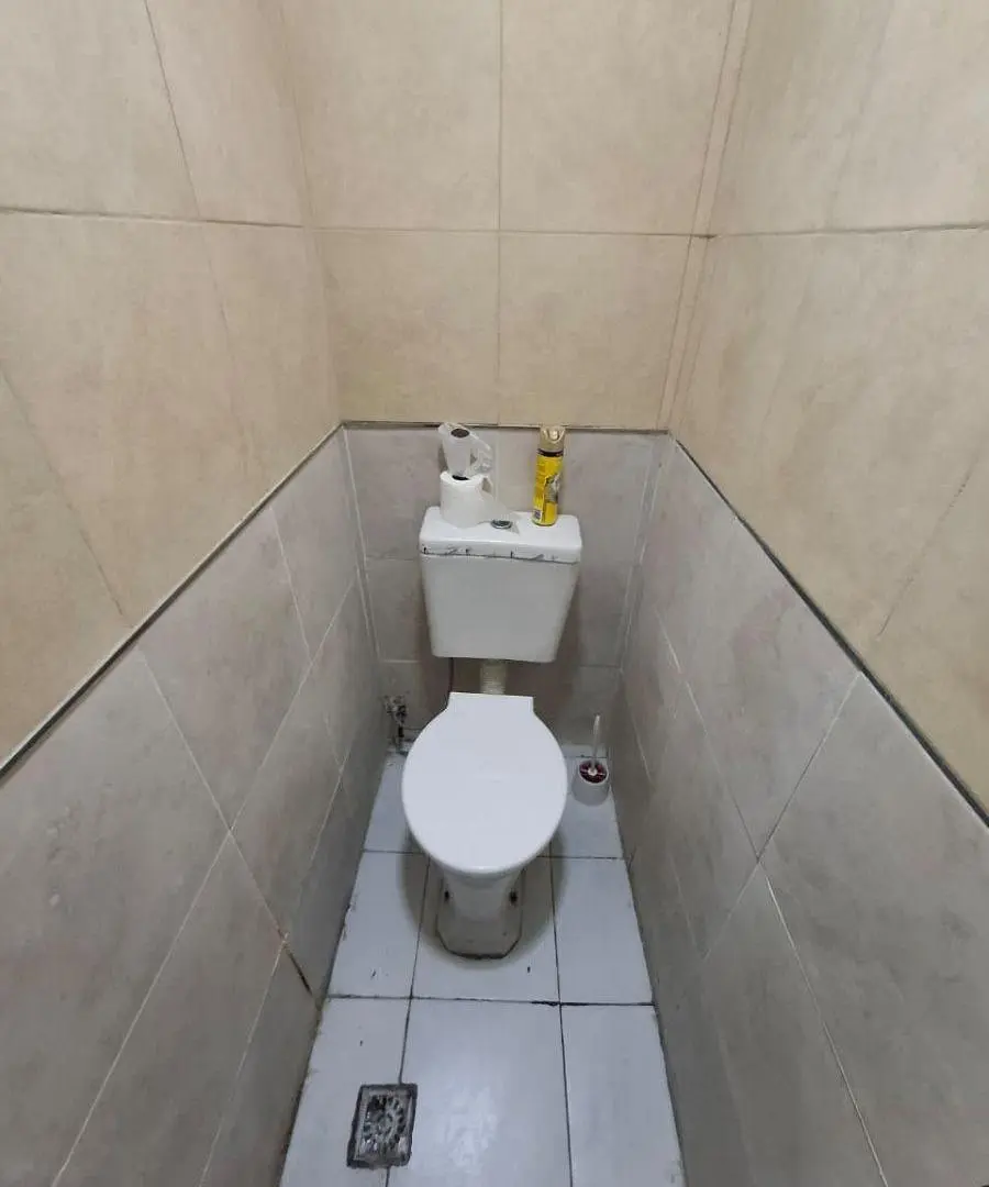 Local comercial doble altura en alquiler en Villa Luzuriaga 1