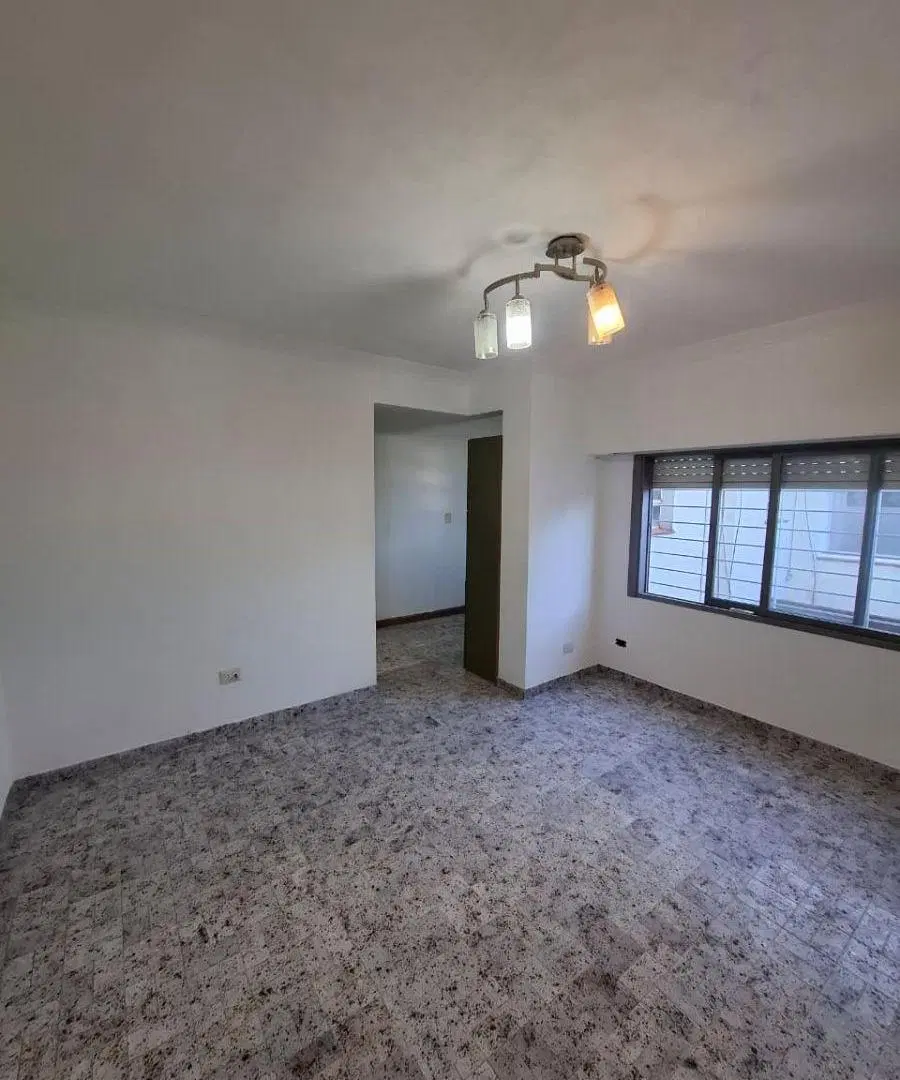 Departamento de dos ambientes en alquiler en Ramos Mejia 4