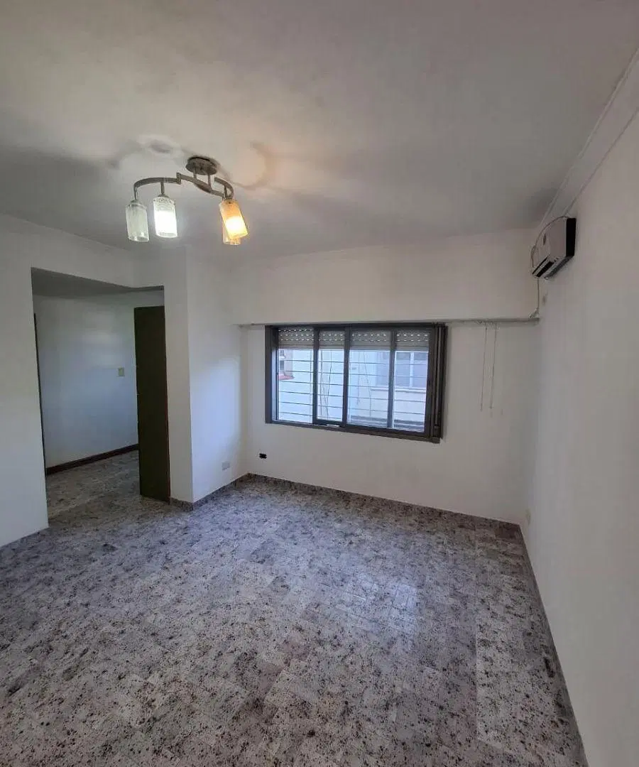 Departamento de dos ambientes en alquiler en Ramos Mejia 2