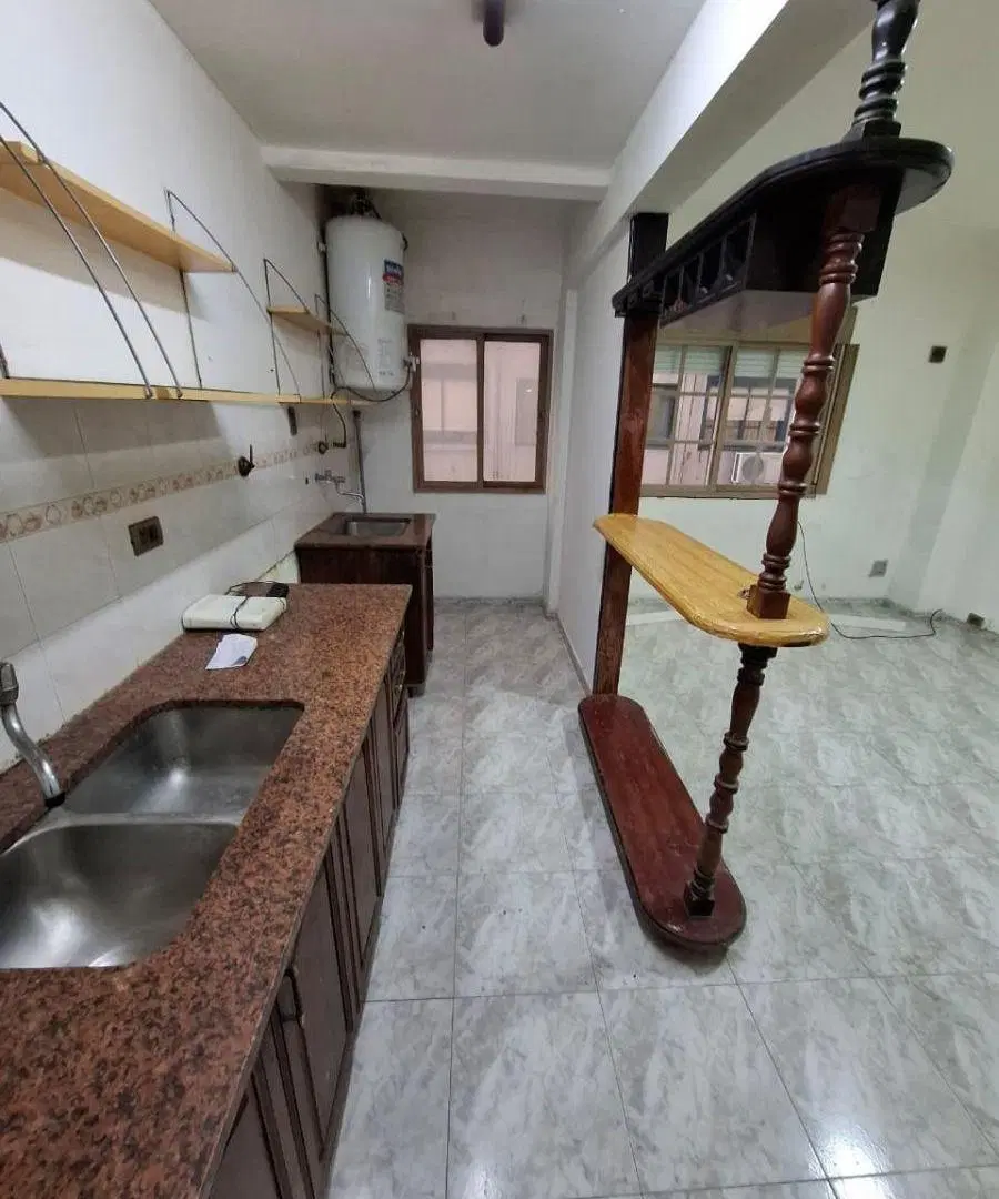Departamento de tres ambientes en alquiler en San Justo 2