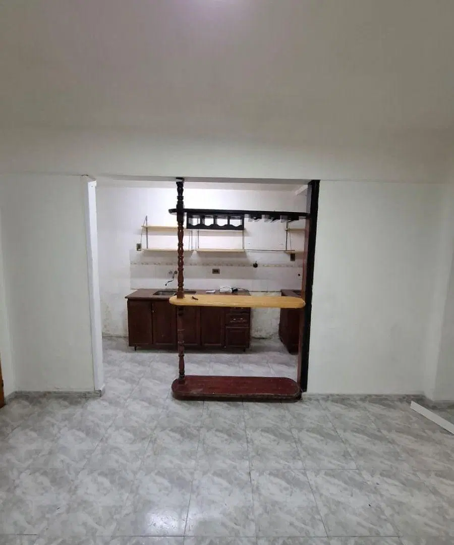 Departamento de tres ambientes en alquiler en San Justo 1