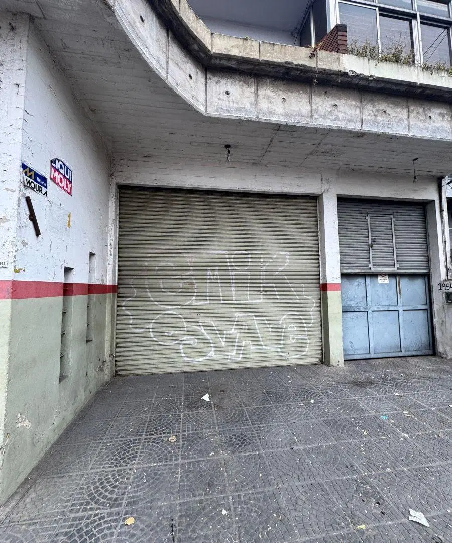 Deposito en alquiler en Villa Luzuriaga 2