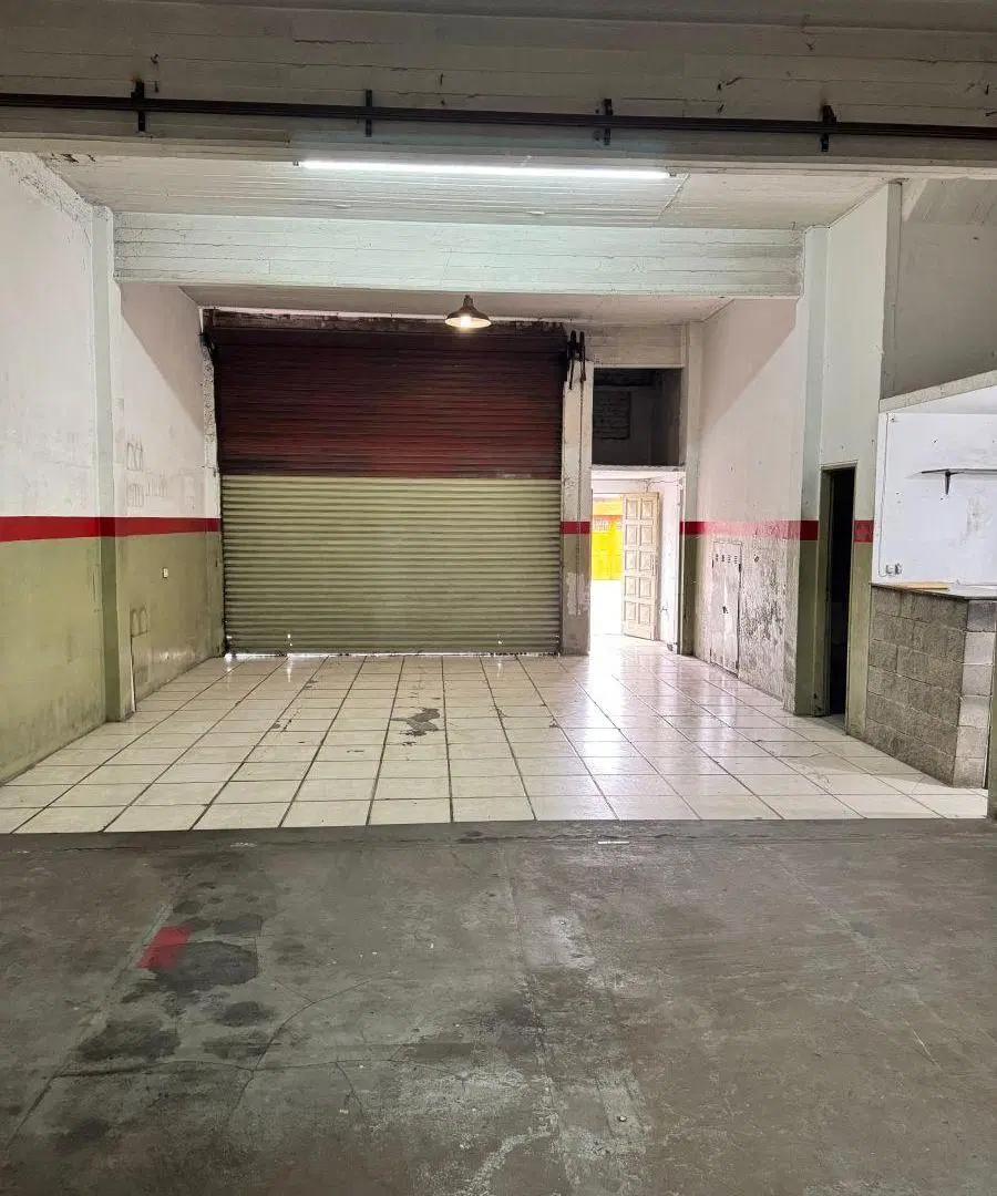 Deposito en alquiler en Villa Luzuriaga 3