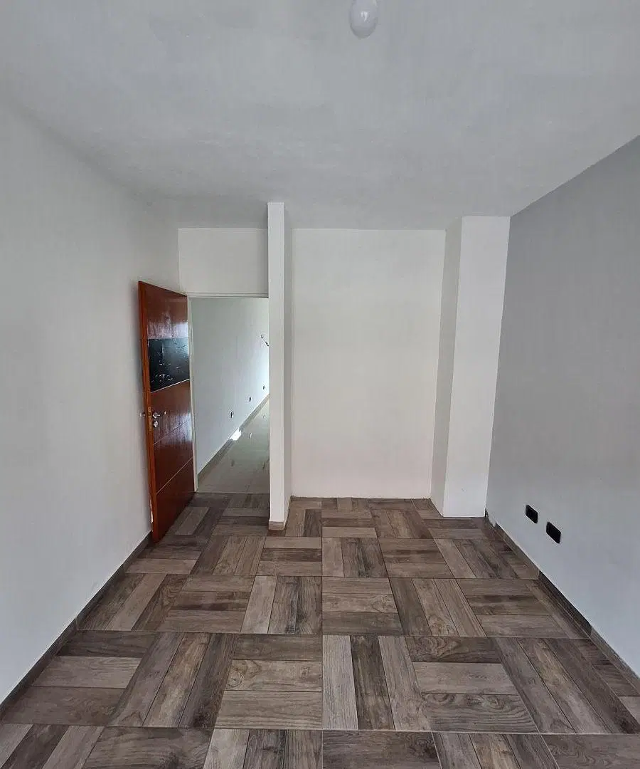 Departamento en alquiler en San Justo 5