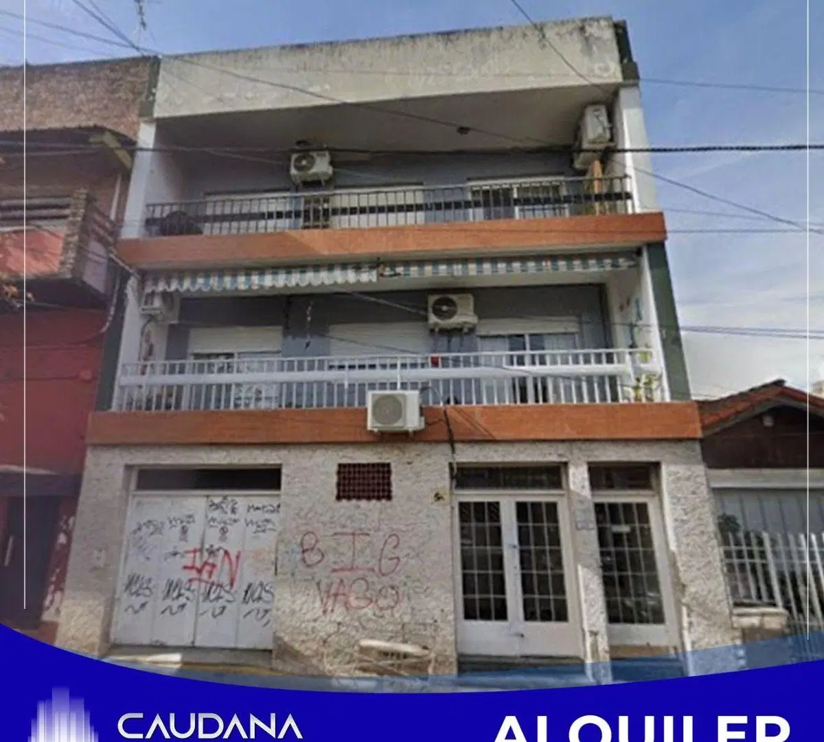 Departamento tres ambientes con cochera en venra en Villa Sarmiento 8